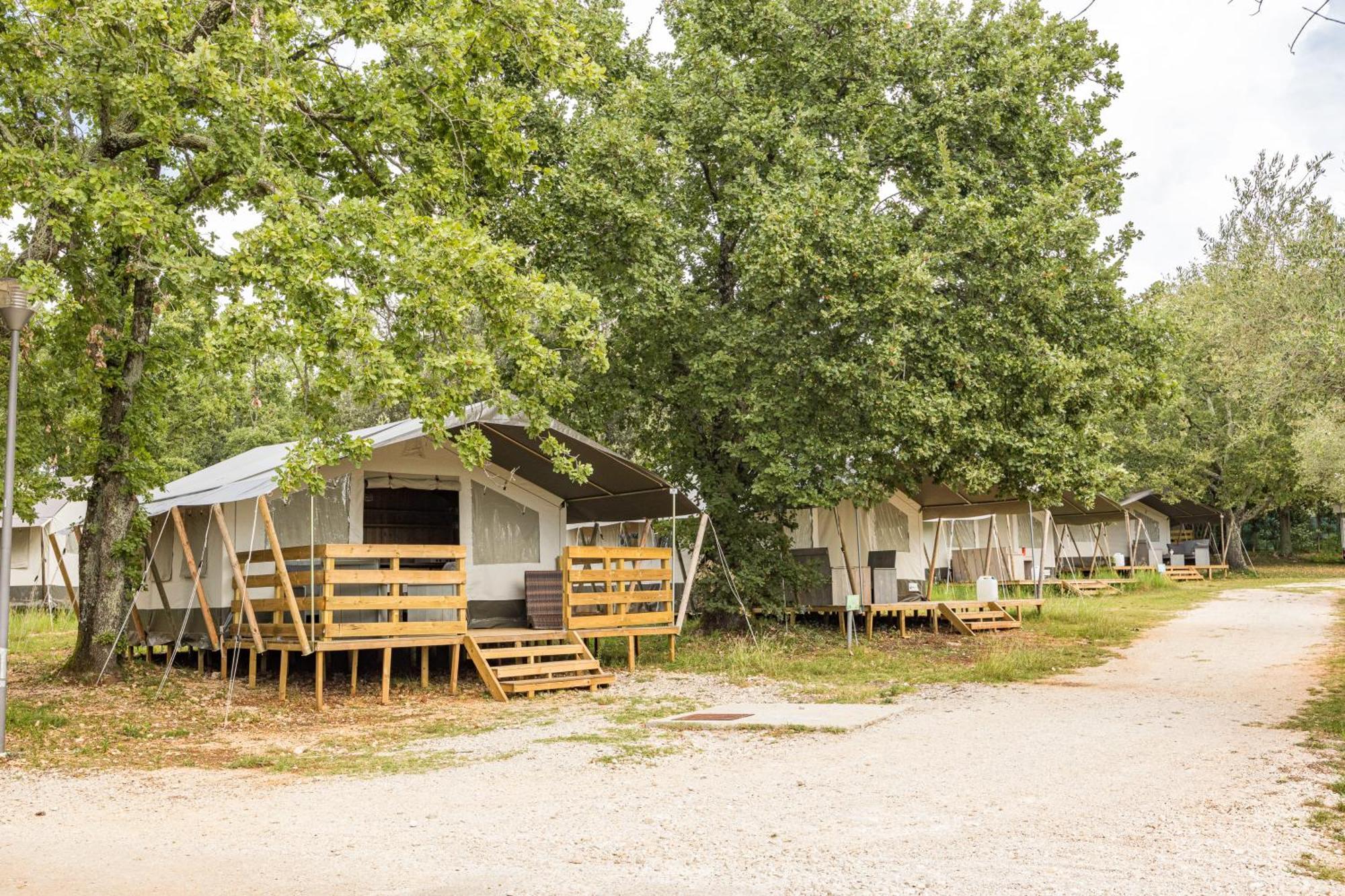 Easyatent Fkk Safari Tent Solaris Naturist - Clothes Free Poreč Oda fotoğraf