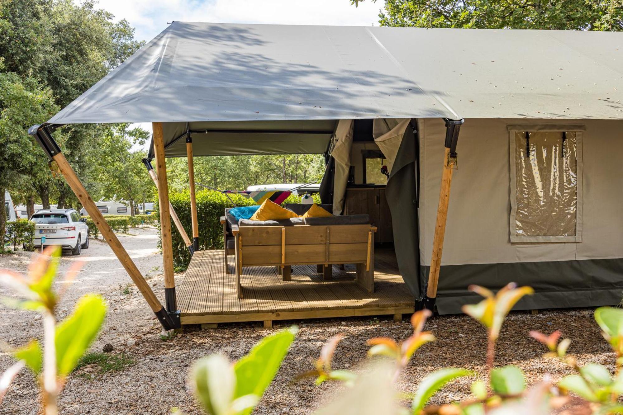 Easyatent Fkk Safari Tent Solaris Naturist - Clothes Free Poreč Oda fotoğraf